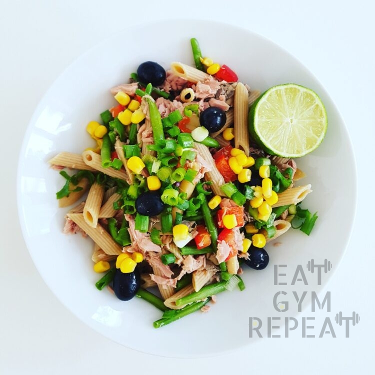 Displacement galleri overraskende Salata calda cu paste integrale, ton si masline | Eat Gym Repeat